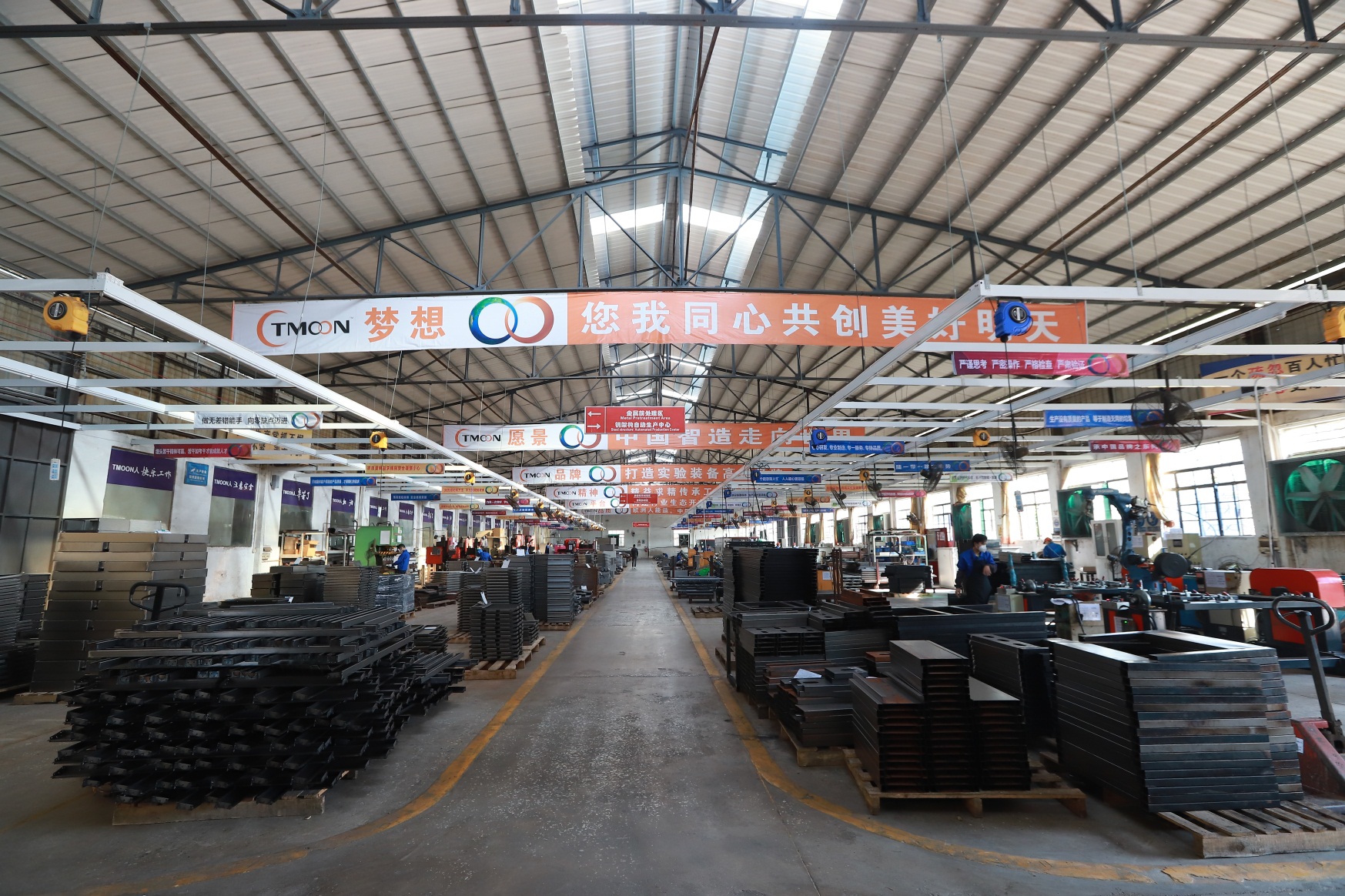 實(shí)驗(yàn)臺(tái)鋼制車間